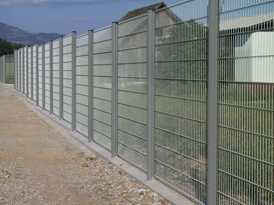 868 2D Welded Double Wire Mesh Fence PVC Coated