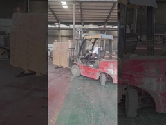 工場は溶融亜鉛めっきと曲げ加工を行っています