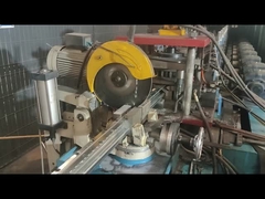 桃のポストは、お客様のご要望のサイズにカットされます