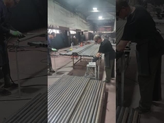 護欄の配件は護欄の柱に溶接されています